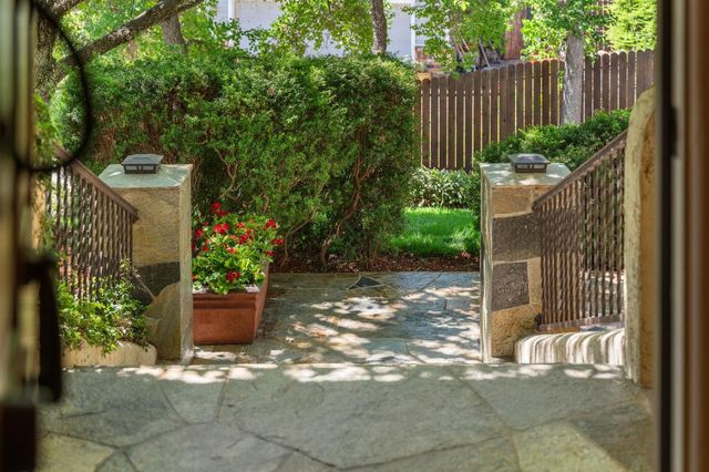 12600 Crimson Ct, Auburn, CA 95603