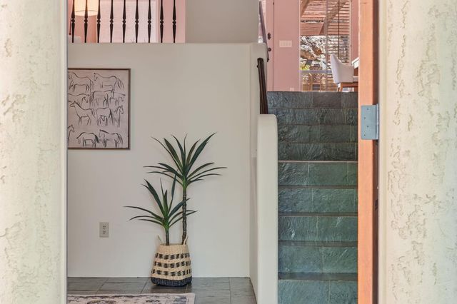 12600 Crimson Ct, Auburn, CA 95603