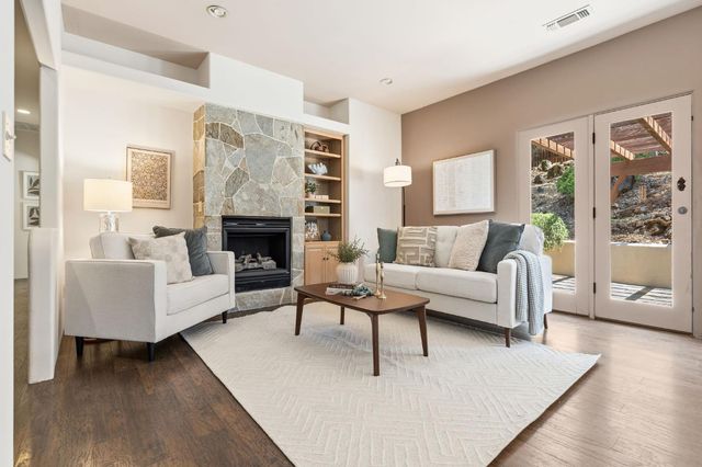 12600 Crimson Ct, Auburn, CA 95603