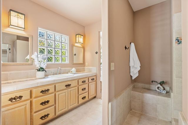 12600 Crimson Ct, Auburn, CA 95603