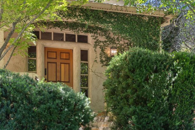 12600 Crimson Ct, Auburn, CA 95603
