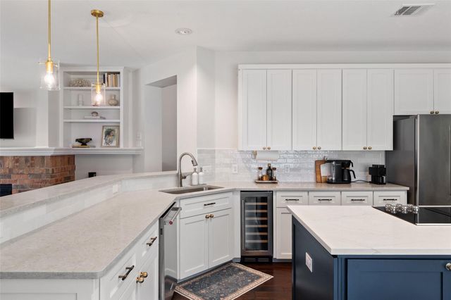 9294 Scenic Bluff DR, Austin, TX 78733