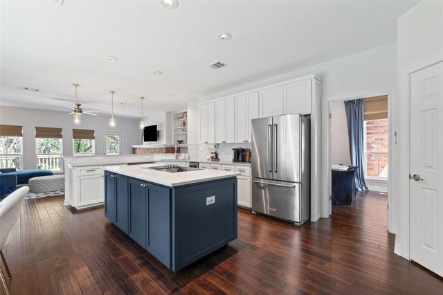 9294 Scenic Bluff DR, Austin, TX 78733
