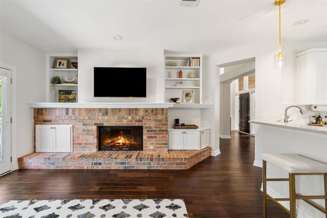 9294 Scenic Bluff DR, Austin, TX 78733