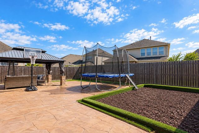 931 Warm Summer Drive, Richmond, TX 77406