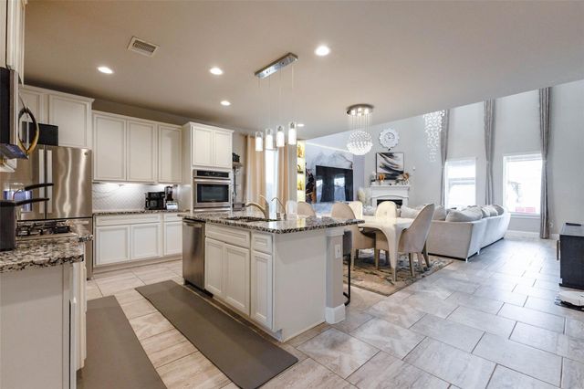 931 Warm Summer Drive, Richmond, TX 77406