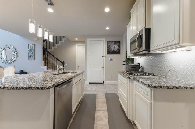 931 Warm Summer Drive, Richmond, TX 77406