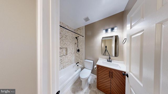 43799 ABBOTT PL, Ashburn, VA 20147