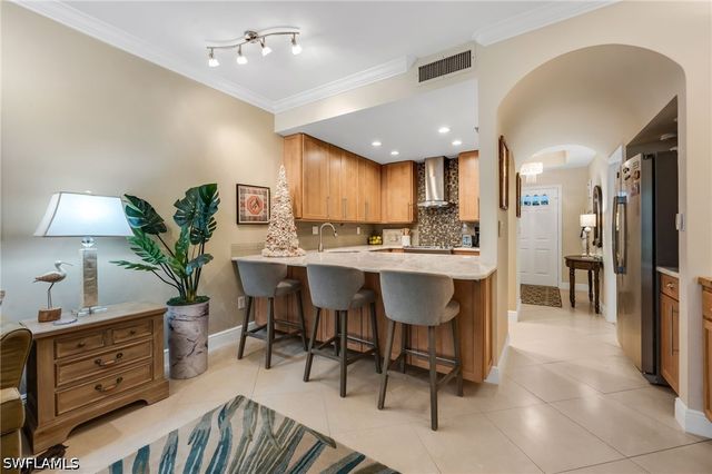 3310 Europa DR 33, Naples, FL 34105