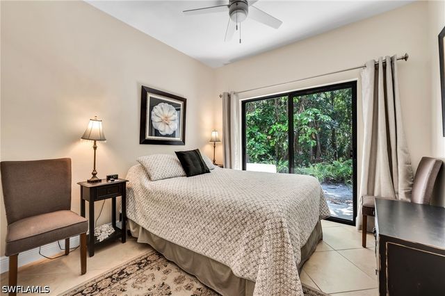 3310 Europa DR 33, Naples, FL 34105