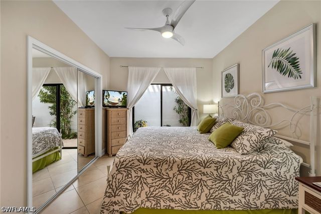 3310 Europa DR 33, Naples, FL 34105