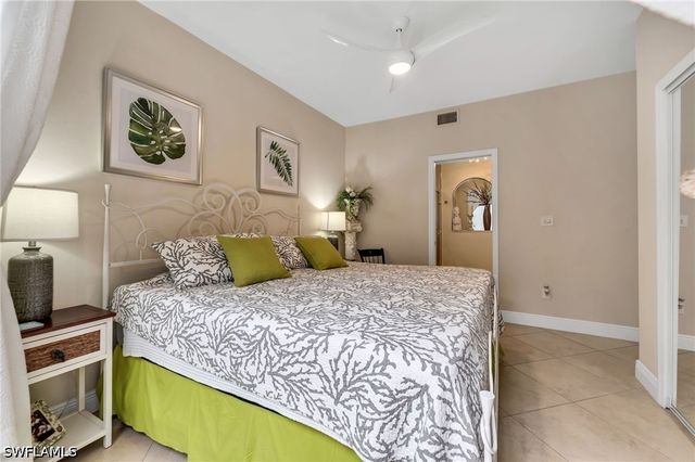 3310 Europa DR 33, Naples, FL 34105