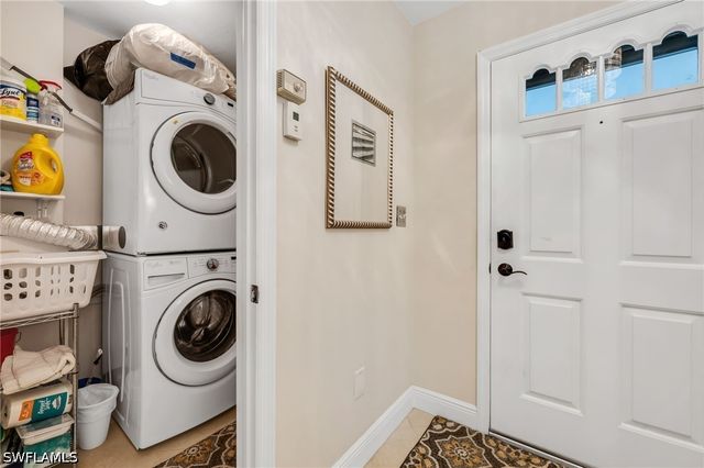 3310 Europa DR 33, Naples, FL 34105