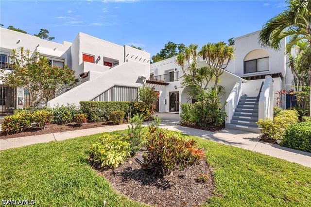 3310 Europa DR 33, Naples, FL 34105
