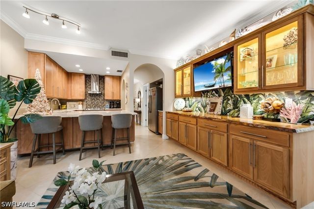 3310 Europa DR 33, Naples, FL 34105