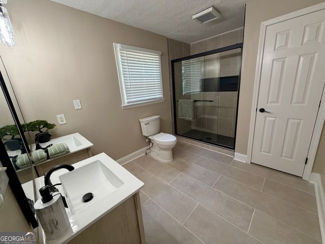 8986 Mandarin Drive, Jonesboro, GA 30236