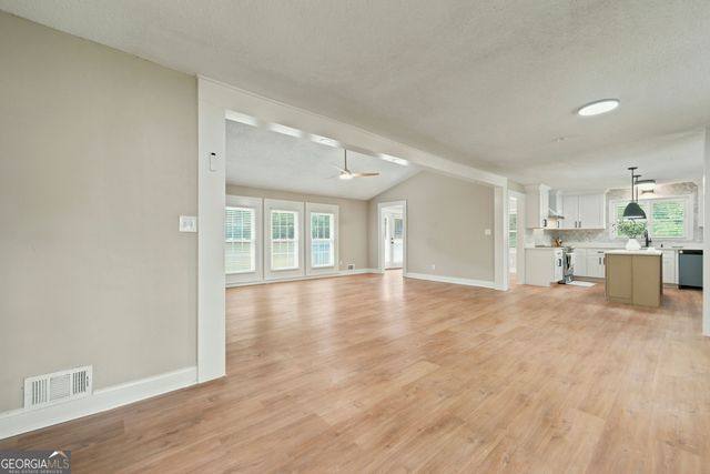 8986 Mandarin Drive, Jonesboro, GA 30236