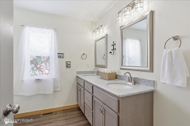 2171 S Spiro Drive, Palmer, AK 99645