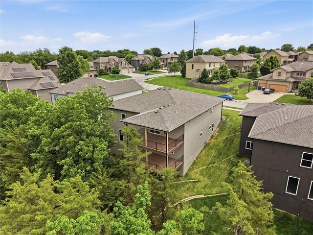 1416 NE Earnest Way, Lee's Summit, MO 64086