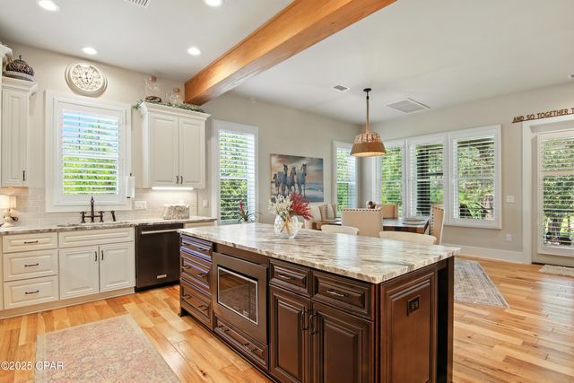 400 Pitts Bayshore Drive, Freeport, FL 32439