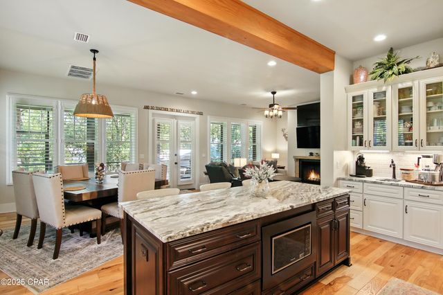 400 Pitts Bayshore Drive, Freeport, FL 32439