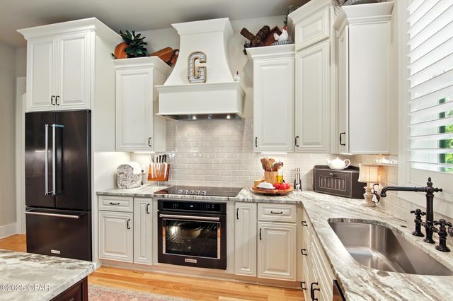 400 Pitts Bayshore Drive, Freeport, FL 32439