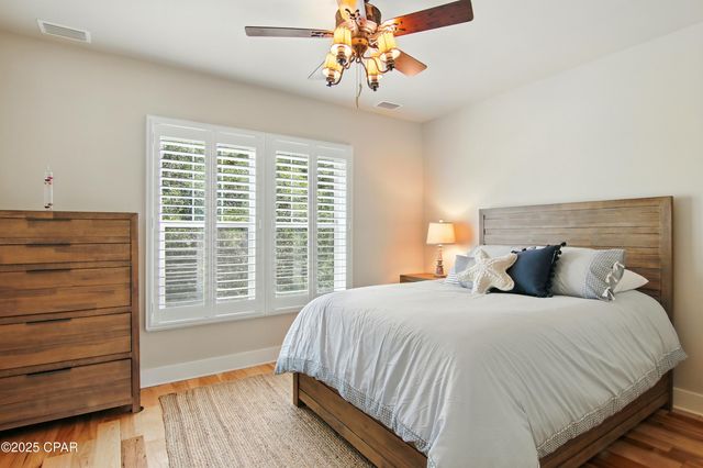 400 Pitts Bayshore Drive, Freeport, FL 32439