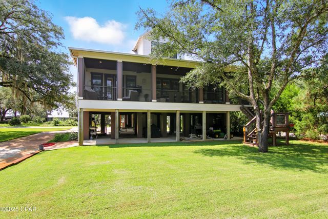 400 Pitts Bayshore Drive, Freeport, FL 32439