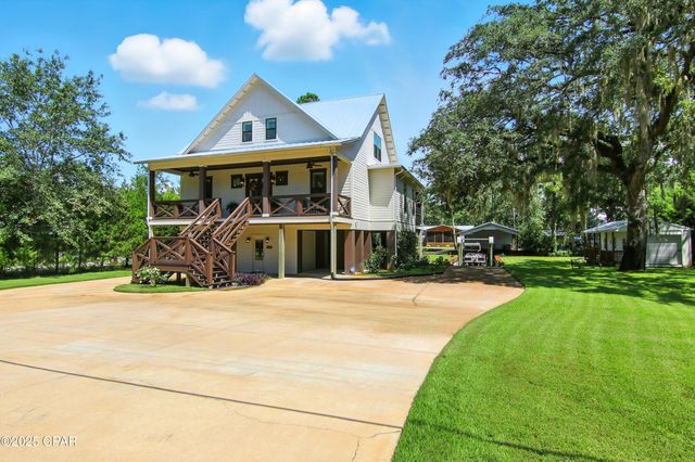 400 Pitts Bayshore Drive, Freeport, FL 32439