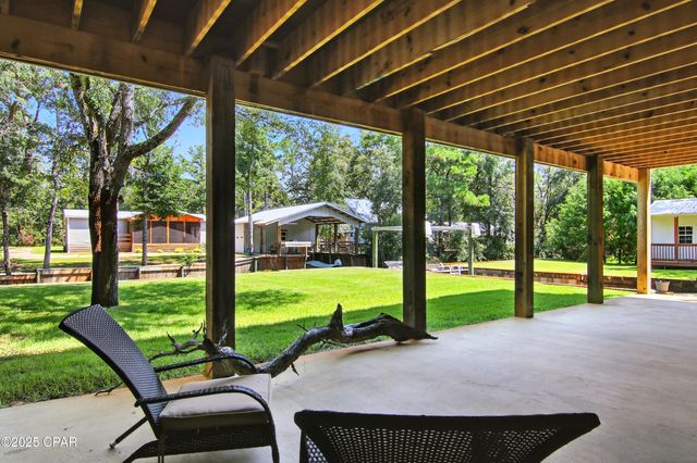 400 Pitts Bayshore Drive, Freeport, FL 32439