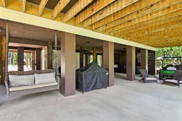 400 Pitts Bayshore Drive, Freeport, FL 32439