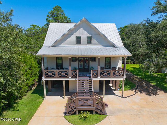 400 Pitts Bayshore Drive, Freeport, FL 32439