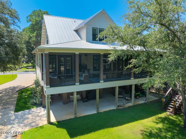 400 Pitts Bayshore Drive, Freeport, FL 32439