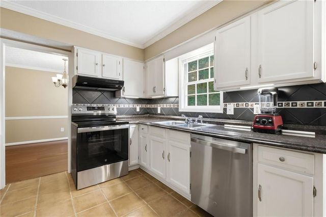 117 Lakeview Lane, Stockbridge, GA 30281