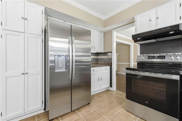 117 Lakeview Lane, Stockbridge, GA 30281
