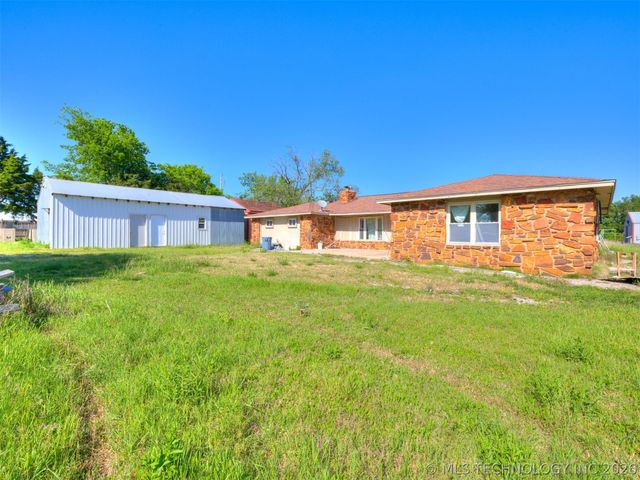 31760 N 4000 Road, Ramona, OK 74061