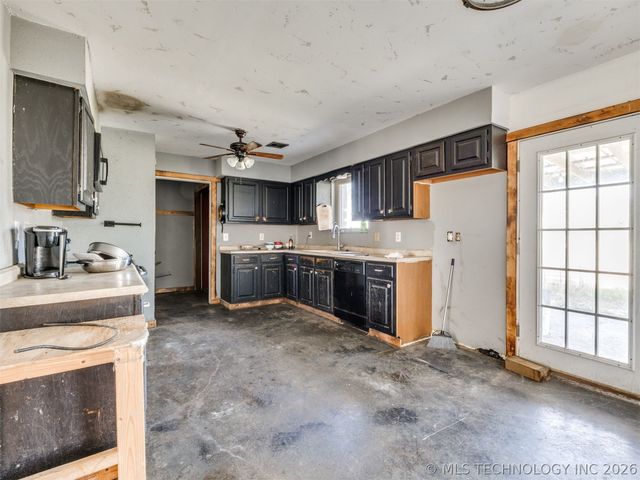 31760 N 4000 Road, Ramona, OK 74061