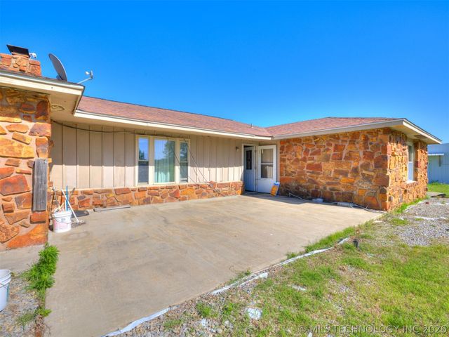 31760 N 4000 Road, Ramona, OK 74061