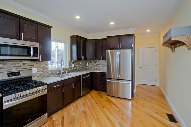 48 Mountain Ave, West Springfield, MA 01089