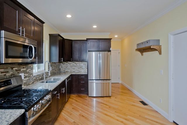 48 Mountain Ave, West Springfield, MA 01089