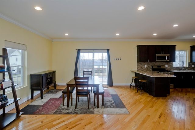 48 Mountain Ave, West Springfield, MA 01089