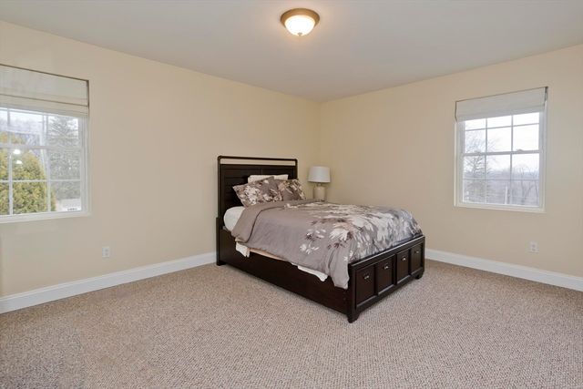 48 Mountain Ave, West Springfield, MA 01089