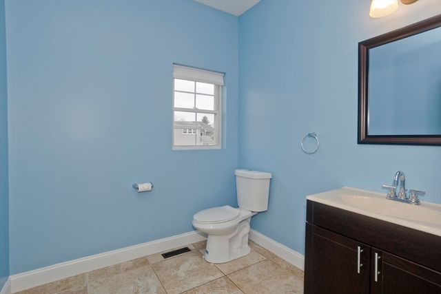 48 Mountain Ave, West Springfield, MA 01089