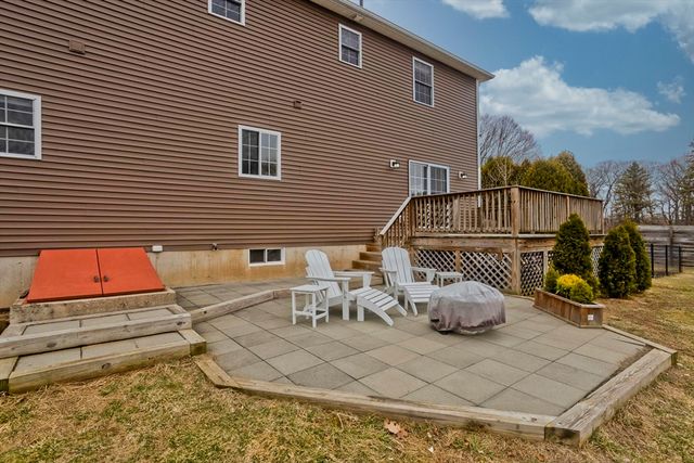 48 Mountain Ave, West Springfield, MA 01089