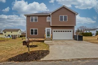 48 Mountain Ave, West Springfield, MA 01089