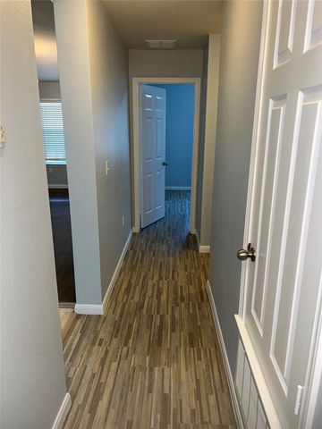 13724 Sierra Wind LN, Elgin, TX 78621