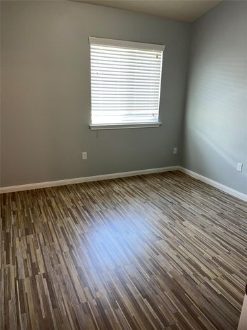 13724 Sierra Wind LN, Elgin, TX 78621