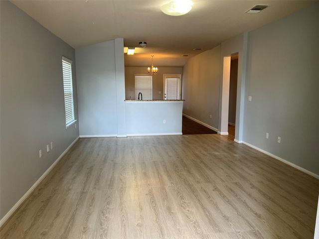 13724 Sierra Wind LN, Elgin, TX 78621