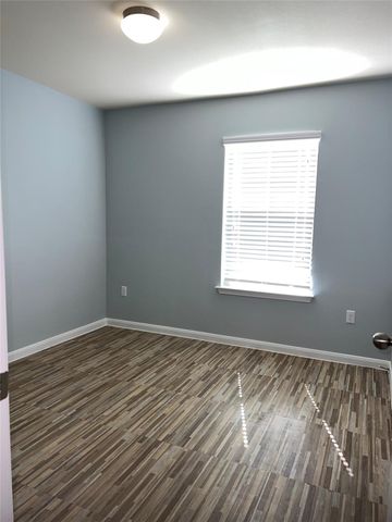 13724 Sierra Wind LN, Elgin, TX 78621