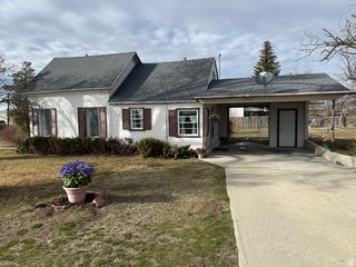 791 S 200 W, Mt Pleasant, UT 84647